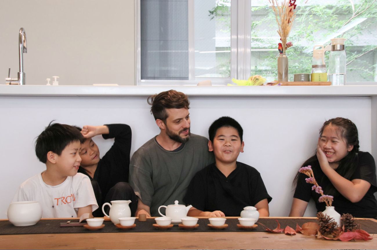 雙語小學與公私立學費比較